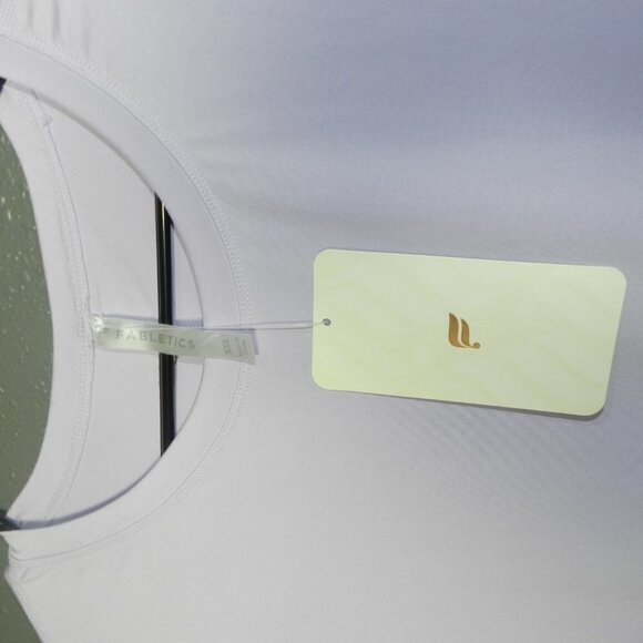 Fabletics Womens Light Purple New With Tag Short Sleeve Athletic Shirt Size XXL - Picture 4 of 8